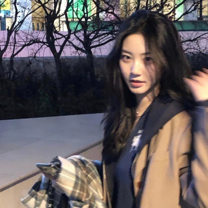 在下巴克